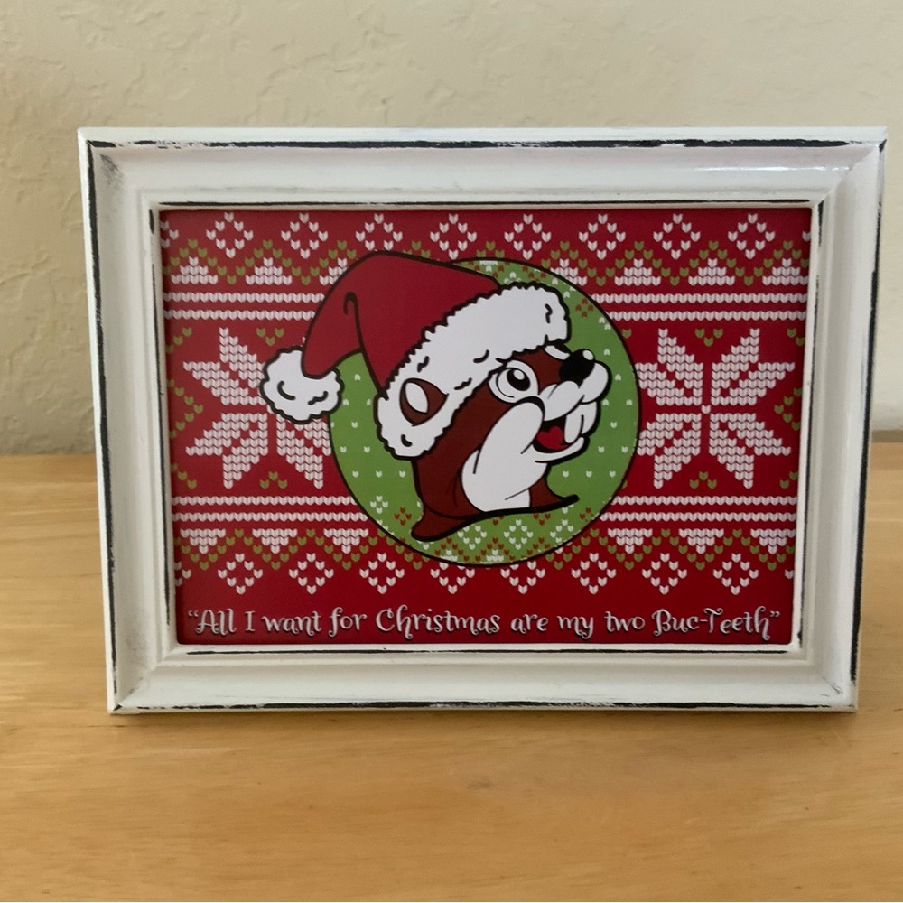 Buc-ees Christmas picture 5x7 w/frame